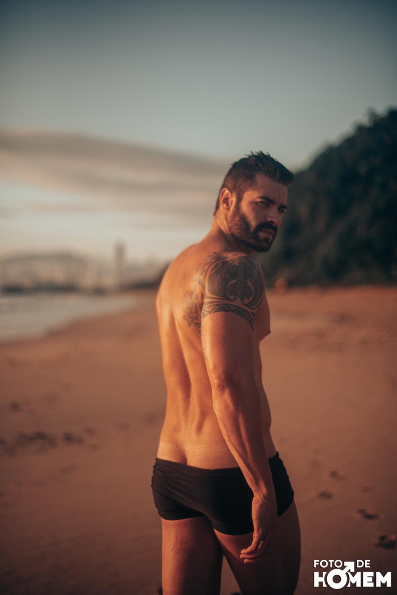 https://fotodehomem.com/wp-content/uploads/2023/04/Lucas-281.jpg